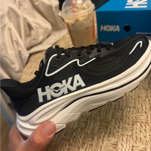 HOKA CLIFTON 10. Sz 7.5 mens or 9 women new in box